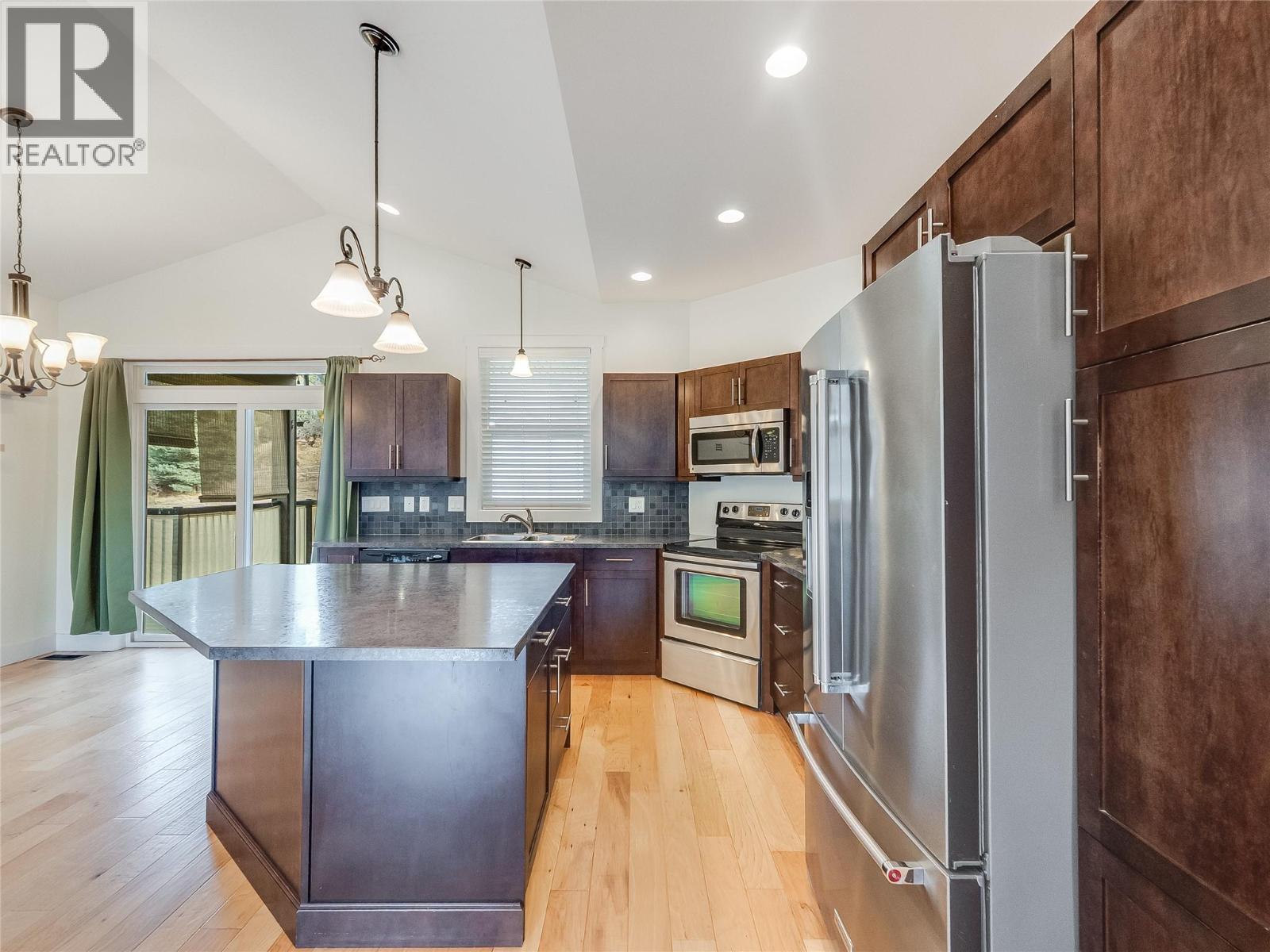 892 Waterloo Road, Castlegar