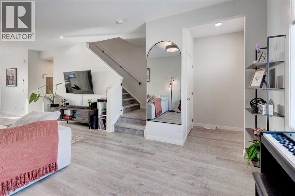 Single Family House for Sale in  Rangeview Drive SE Rangeview Calgary 