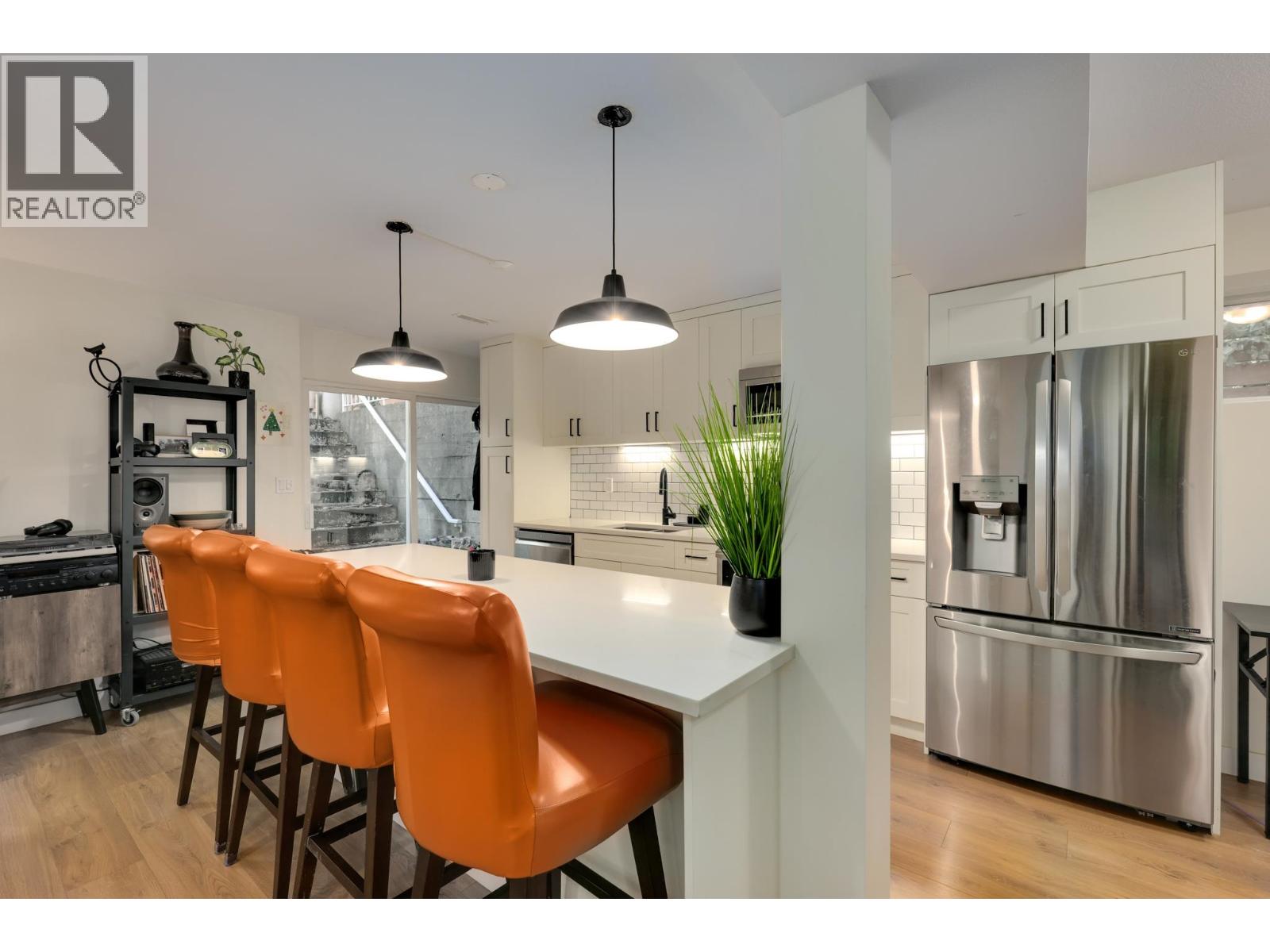 1400 RIVERSIDE DRIVE, North Vancouver