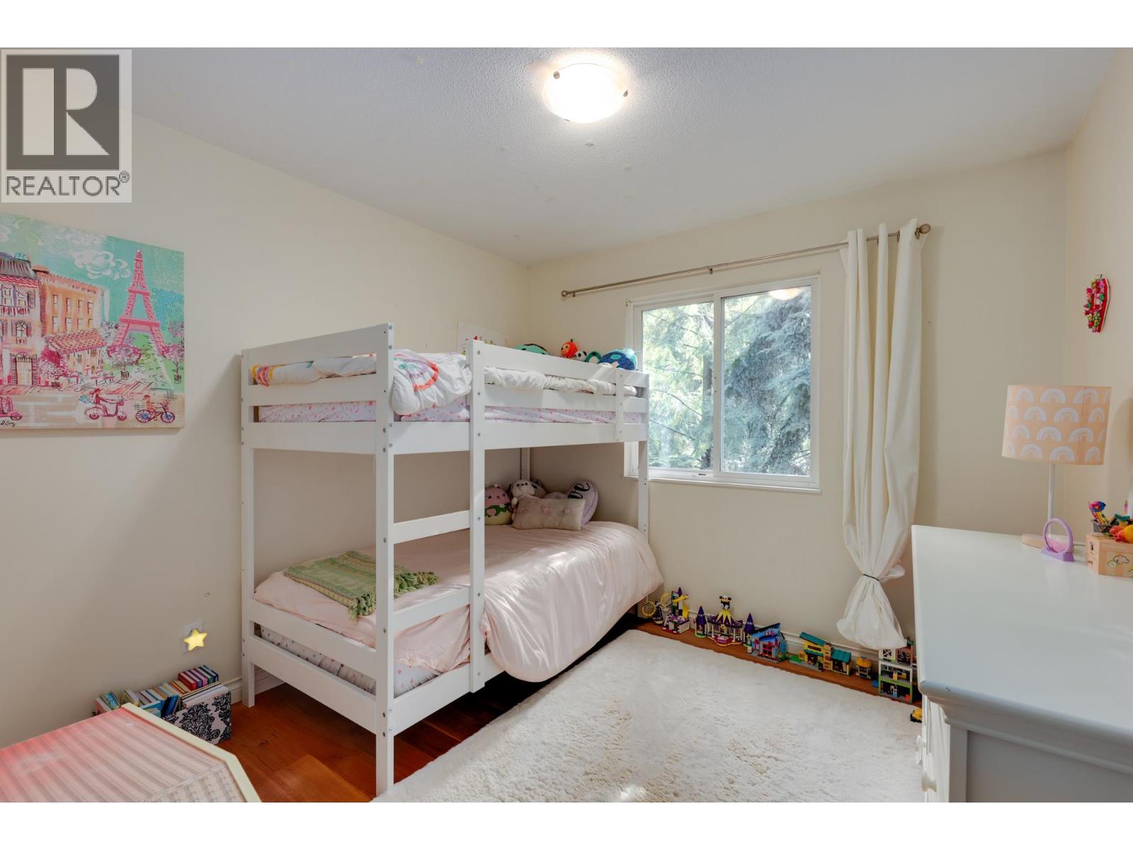 1400 RIVERSIDE DRIVE, North Vancouver