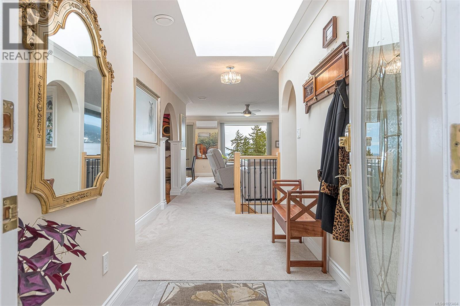 1089 College Dr, Nanaimo