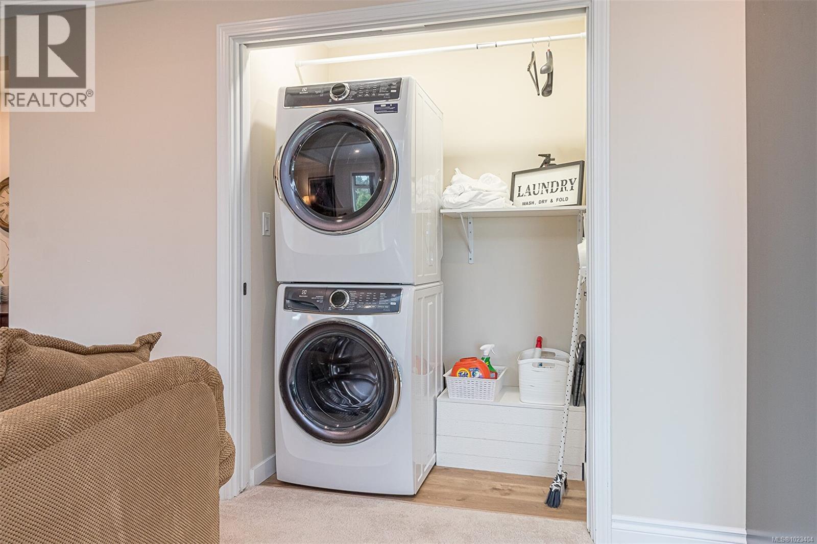 1089 College Dr, Nanaimo