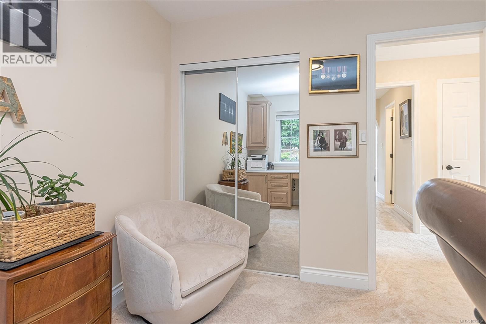 1089 College Dr, Nanaimo