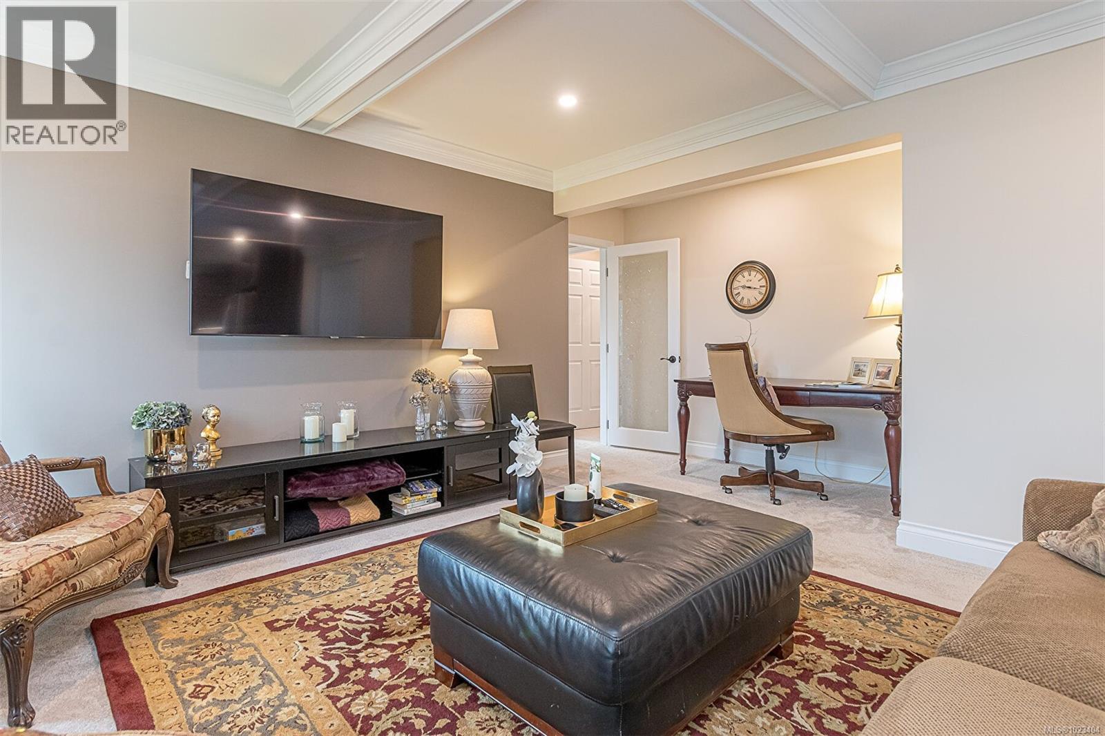 1089 College Dr, Nanaimo