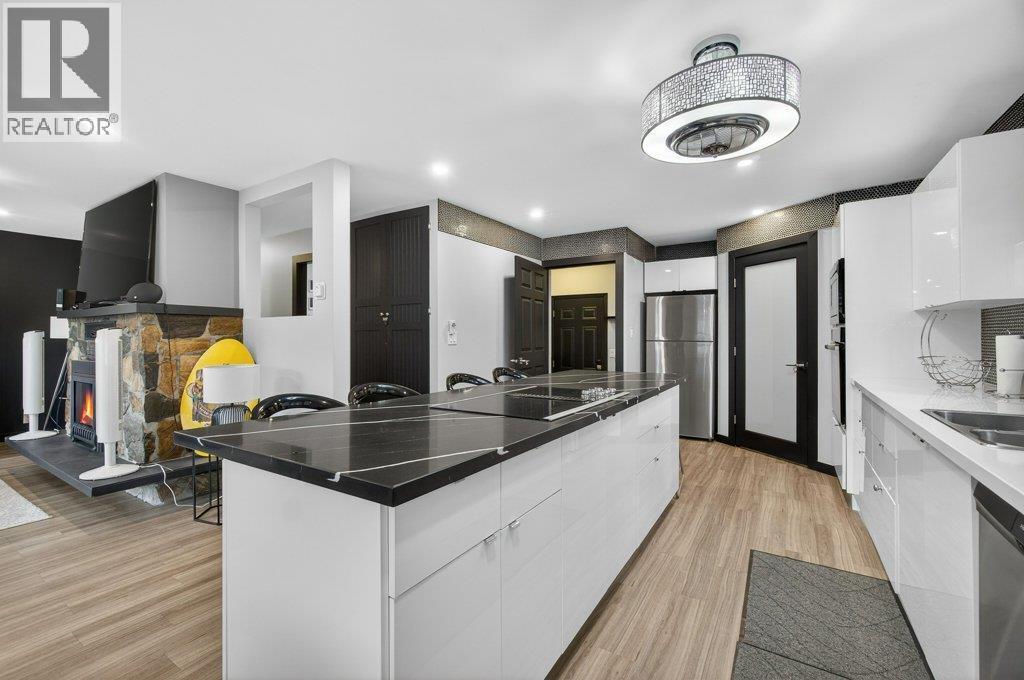 2622 Blind Bay Road, Blind Bay