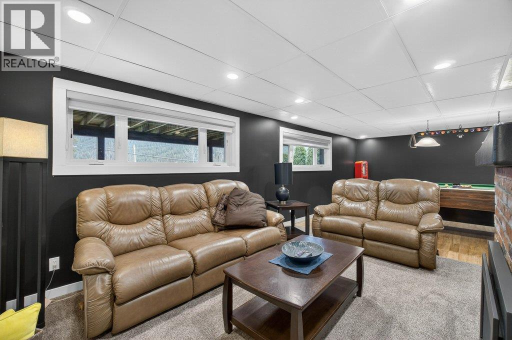 2622 Blind Bay Road, Blind Bay