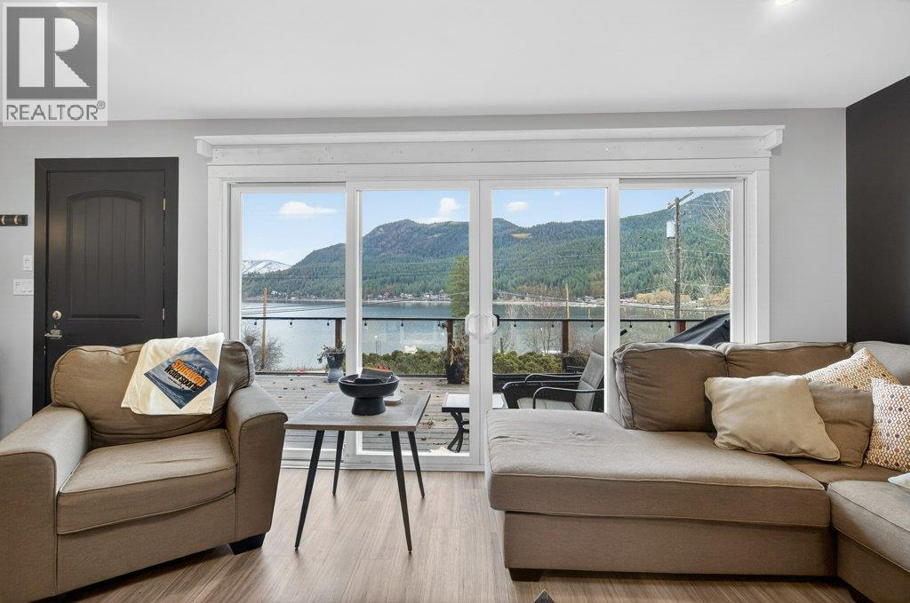 2622 Blind Bay Road, Blind Bay