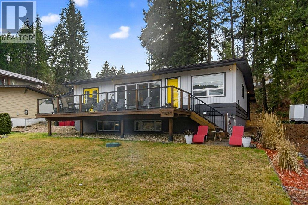 2622 Blind Bay Road, Blind Bay