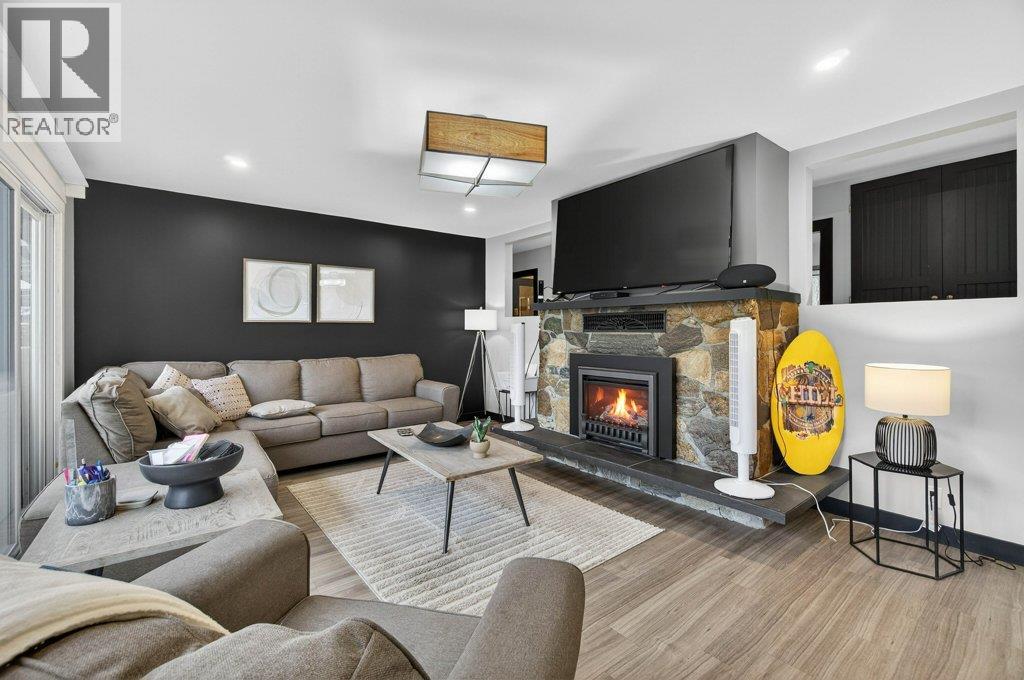 2622 Blind Bay Road, Blind Bay