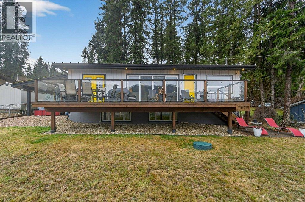 2622 Blind Bay Road, Blind Bay