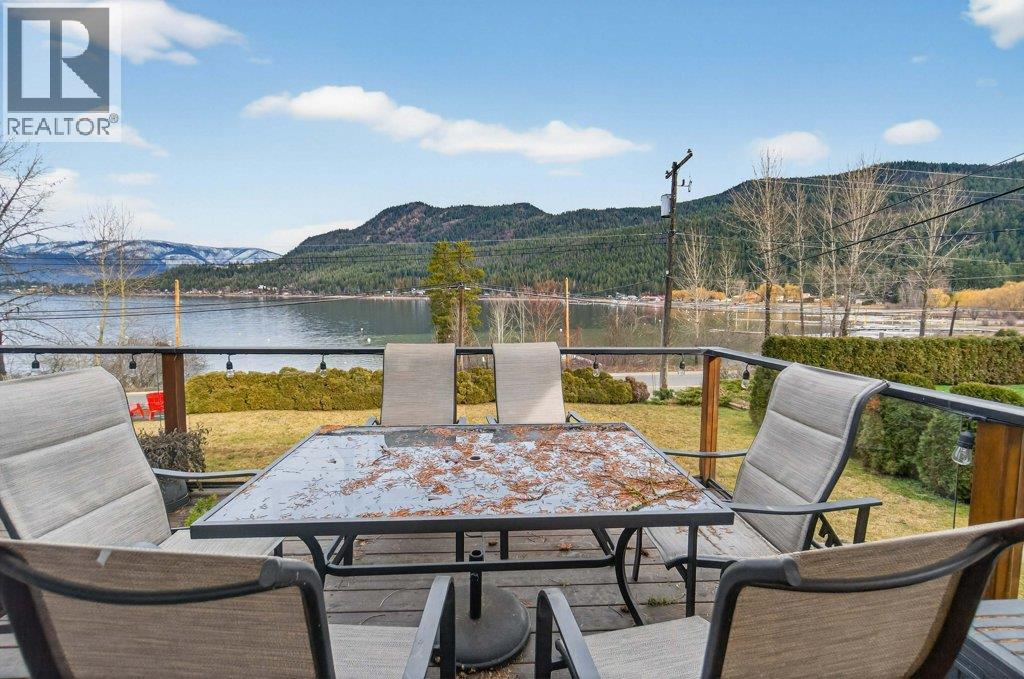 2622 Blind Bay Road, Blind Bay