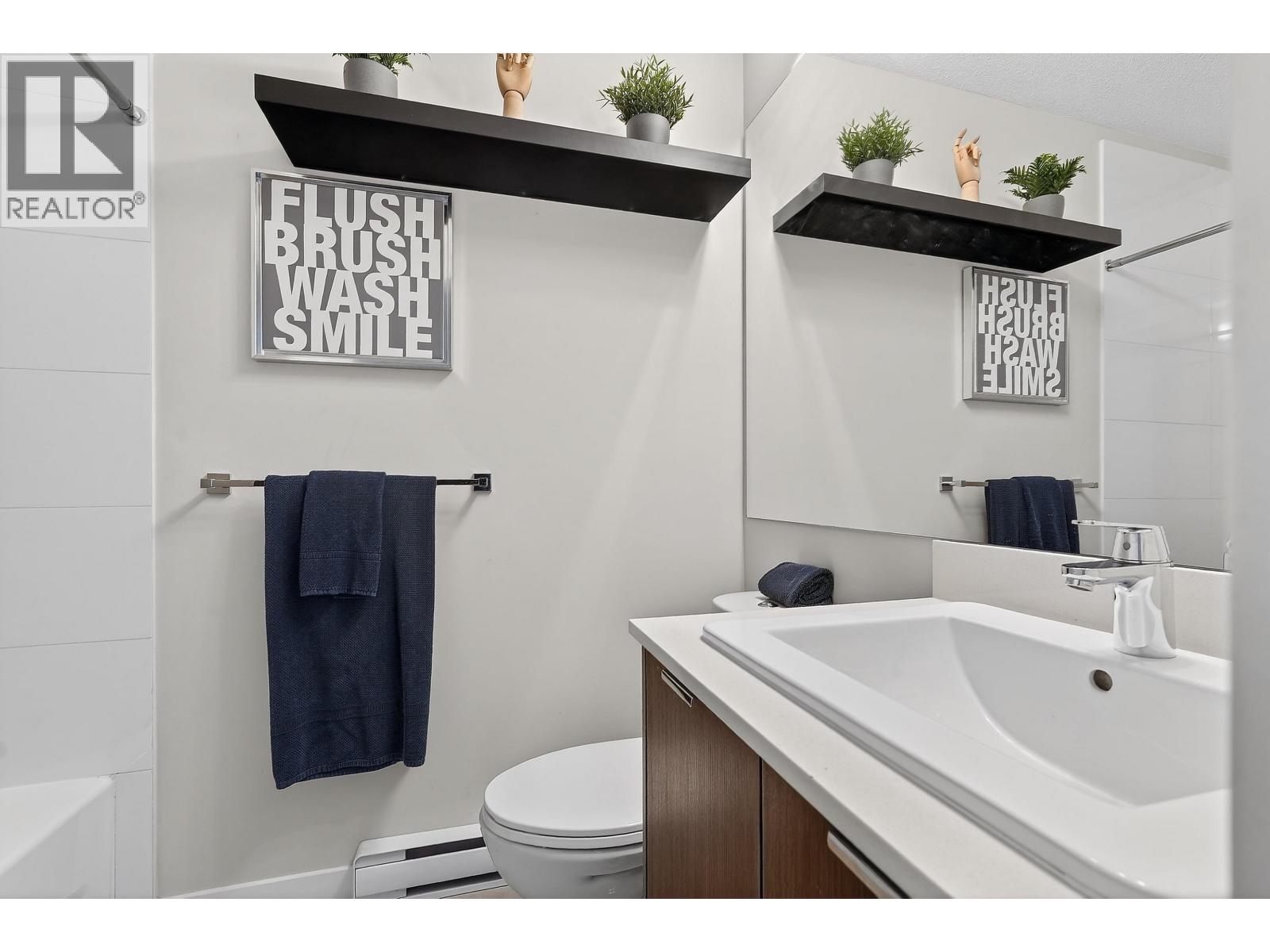 #20-5550 ADMIRAL Way, Ladner