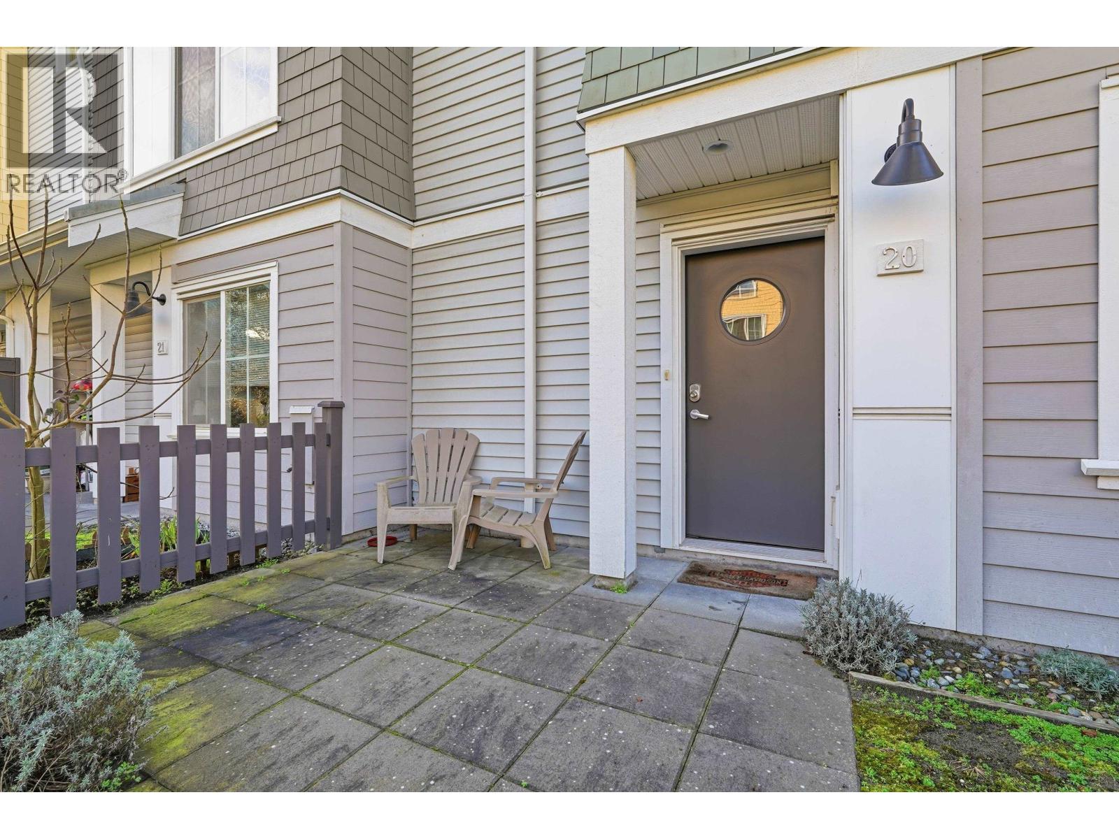 #20-5550 ADMIRAL Way, Ladner