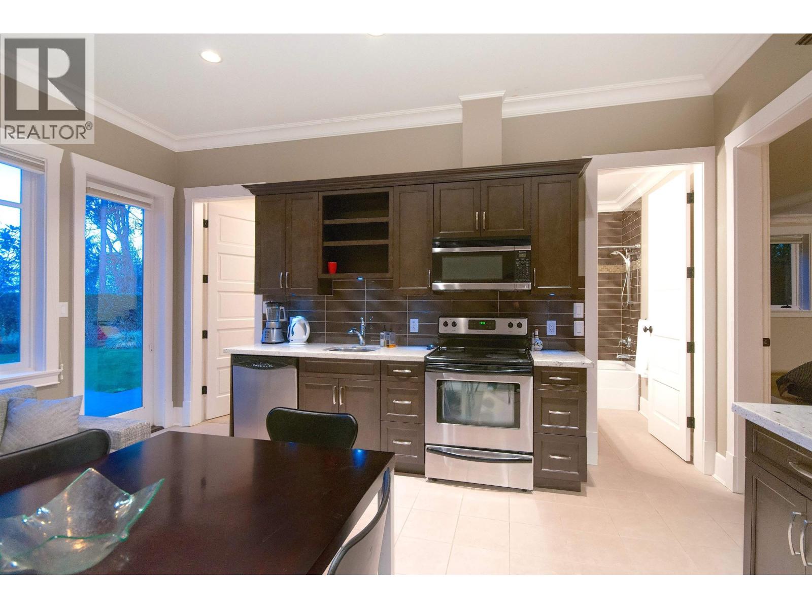 460 WESTHOLME ROAD, West Vancouver