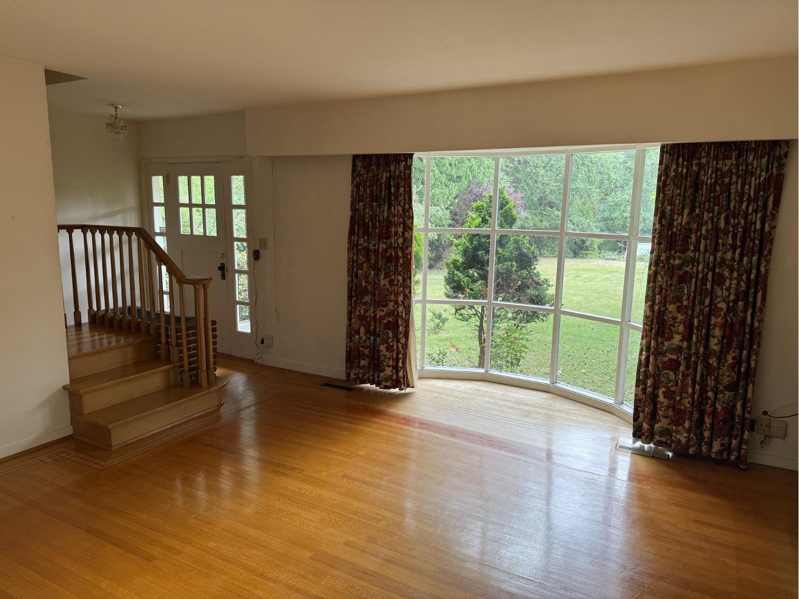 16203 8 AVENUE, Surrey