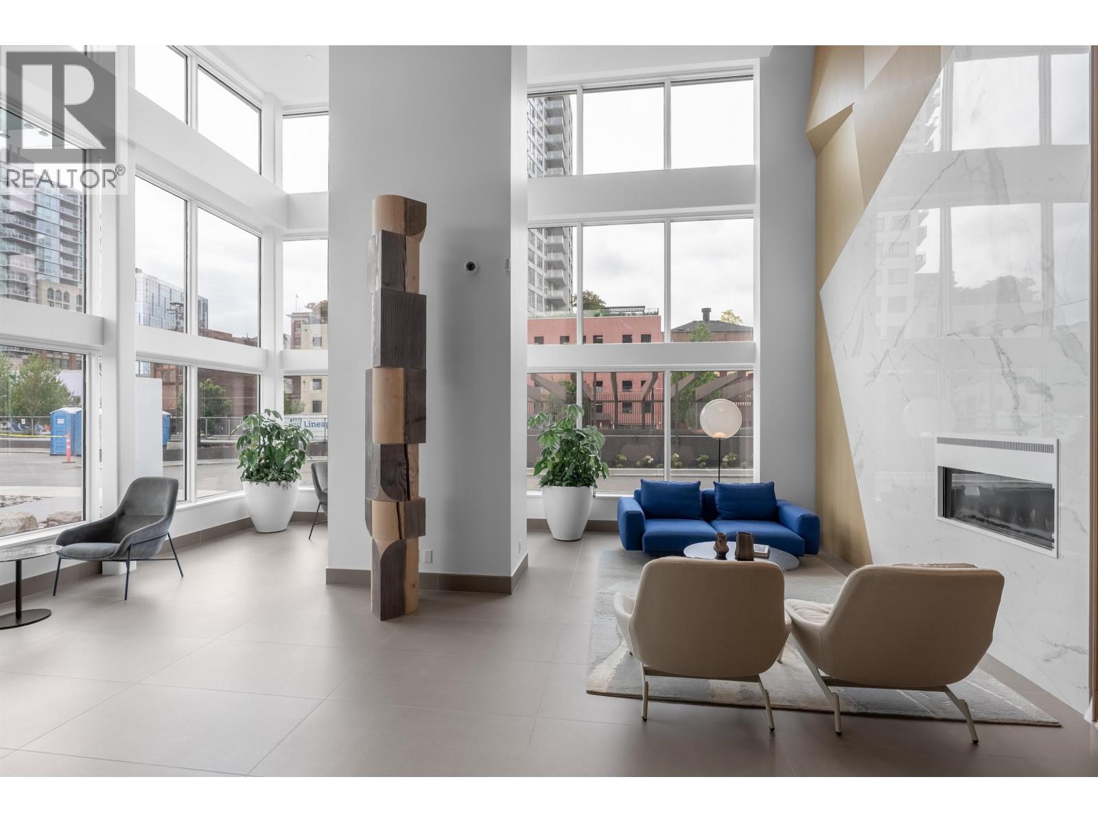 2104 660 QUAYSIDE DRIVE, New Westminster