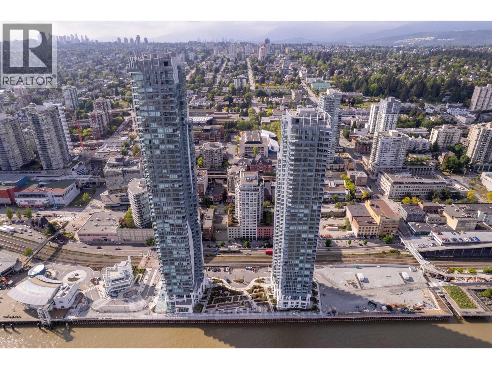 2104 660 QUAYSIDE DRIVE, New Westminster