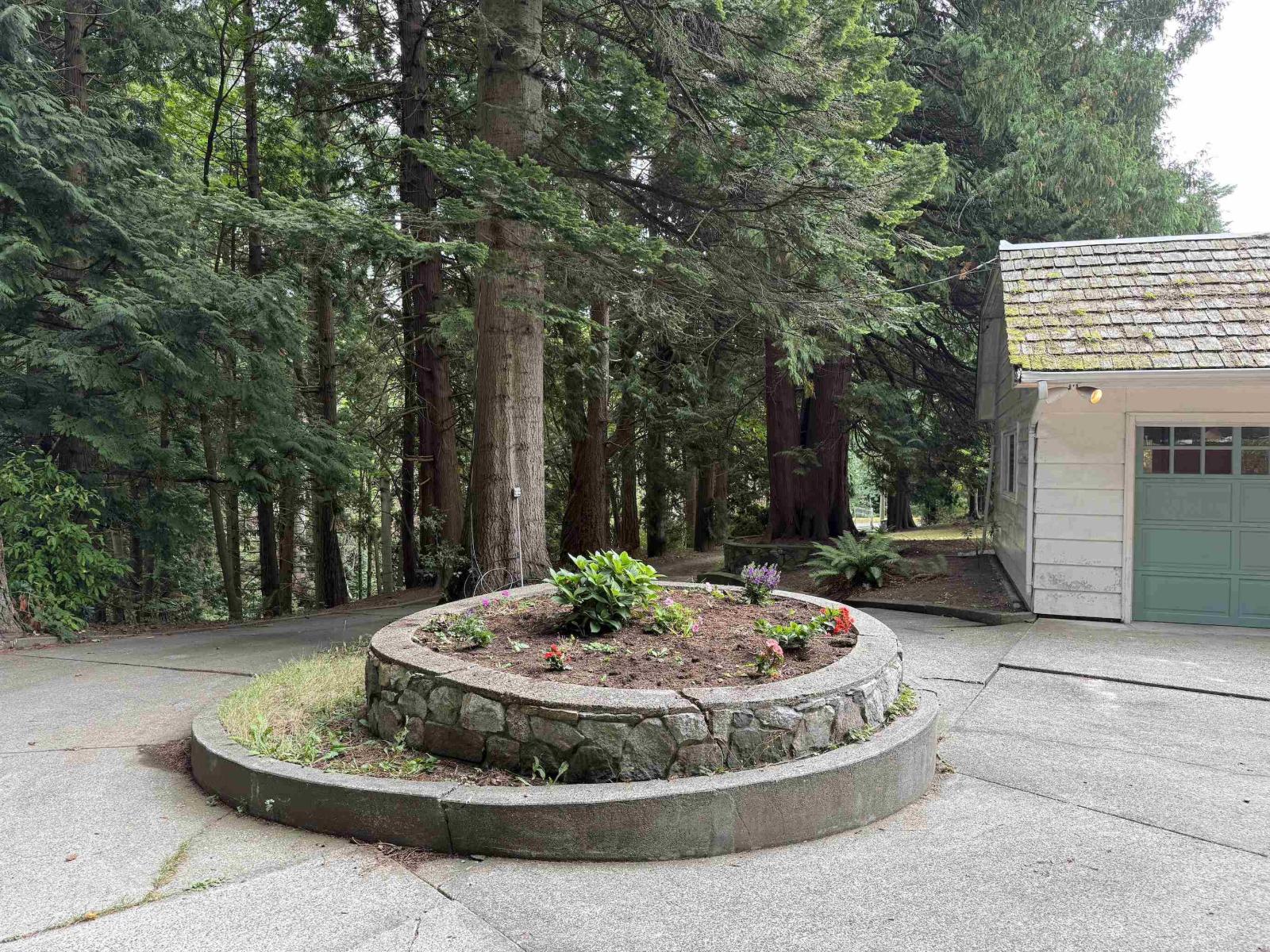 16203 8 AVENUE, Surrey