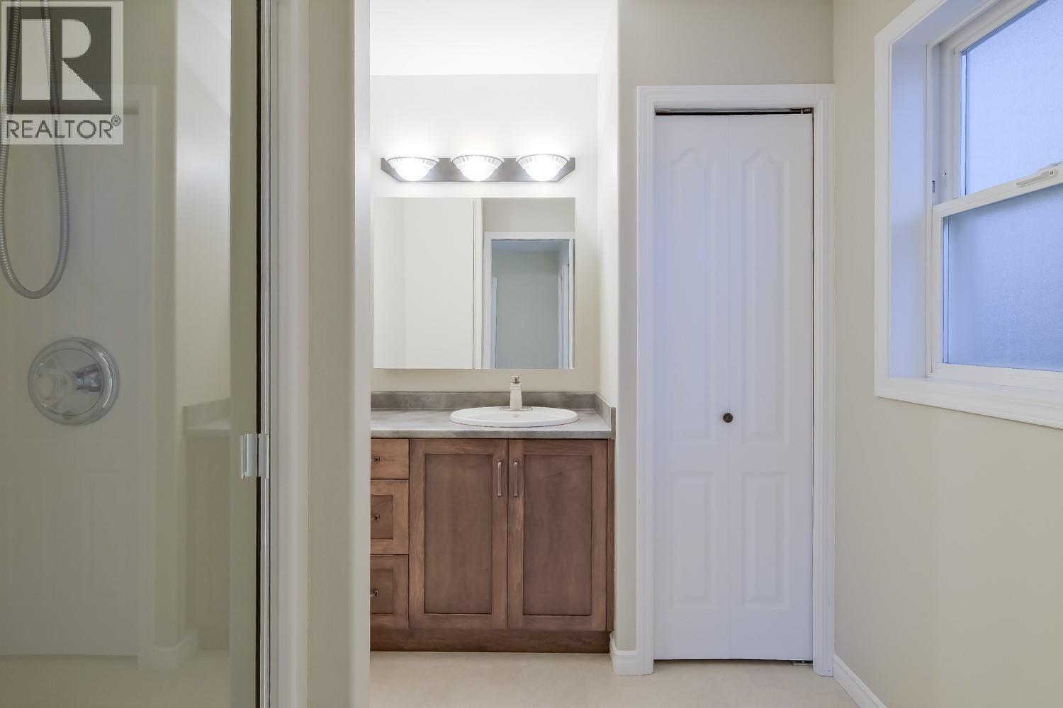  1260 Ethel Street, Kelowna