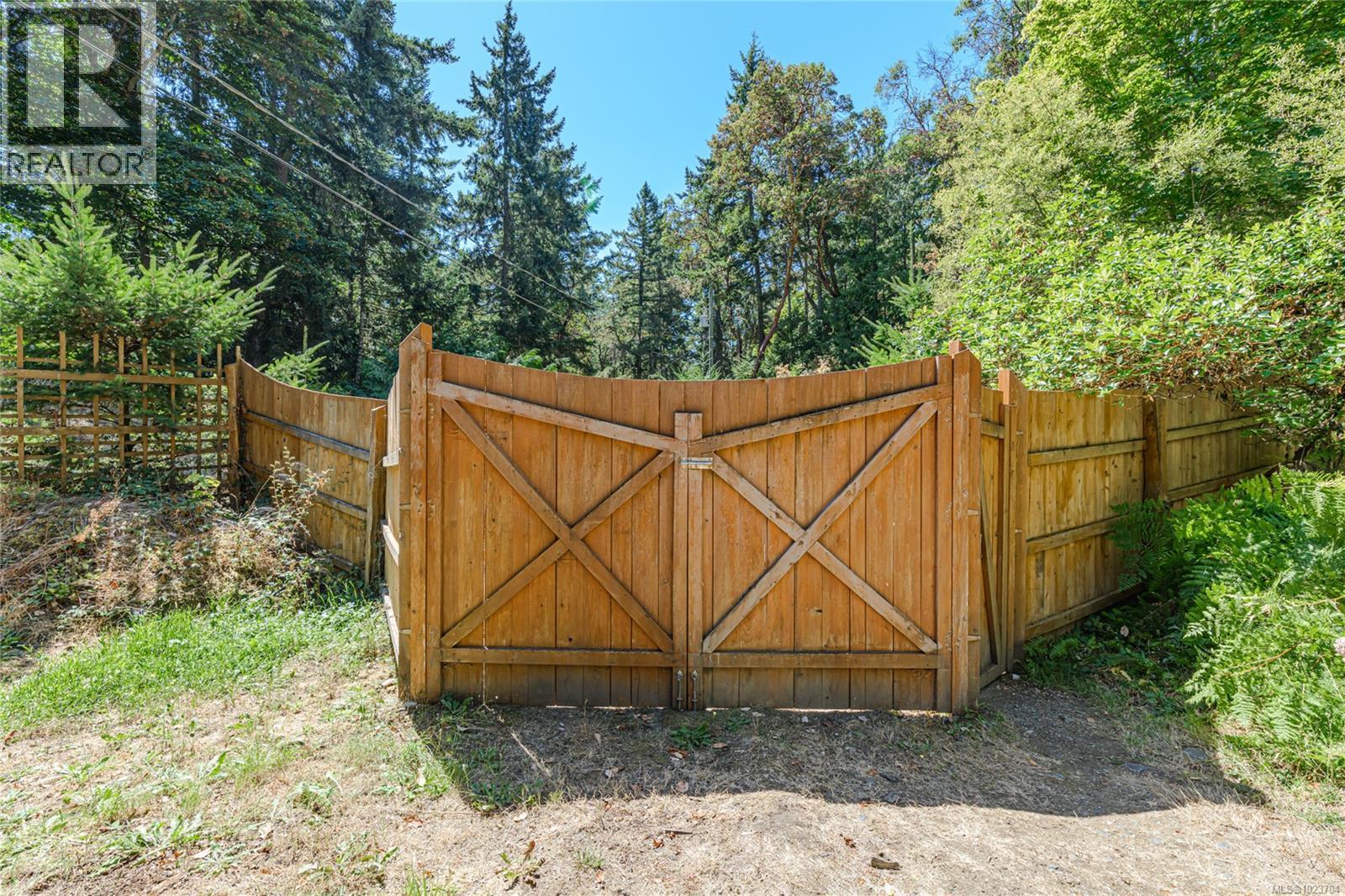 1252 Isabella Point Rd, Salt Spring