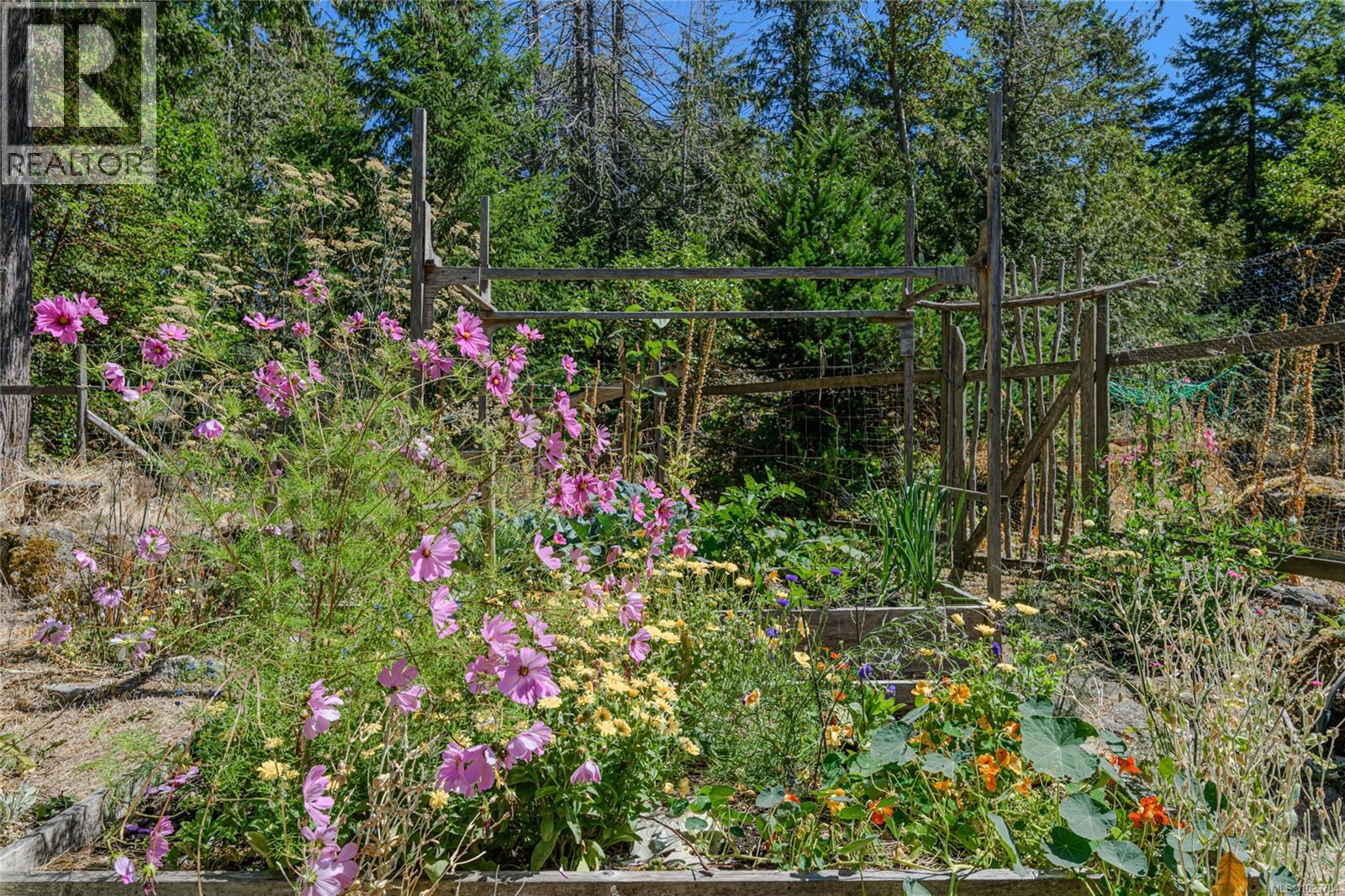 1252 Isabella Point Rd, Salt Spring