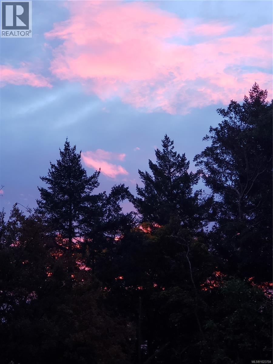 1252 Isabella Point Rd, Salt Spring