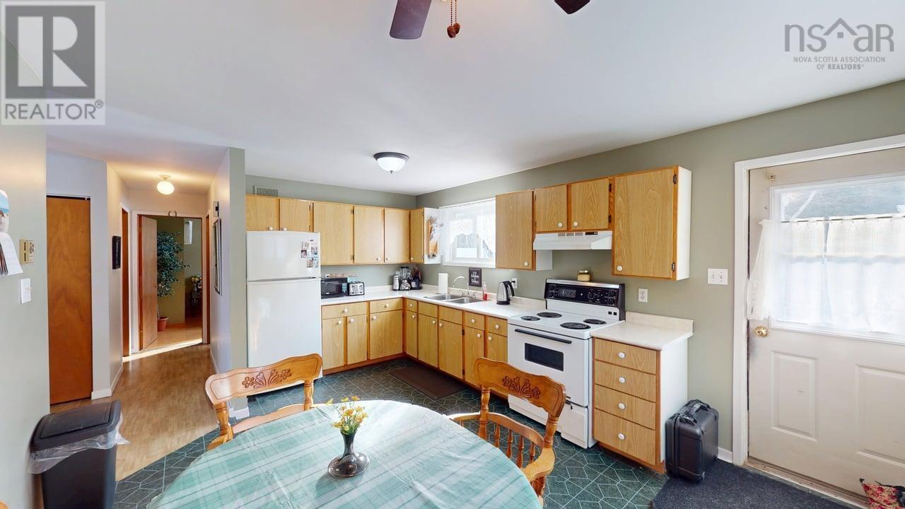 Property 3 of 21 of 13844 NS-4