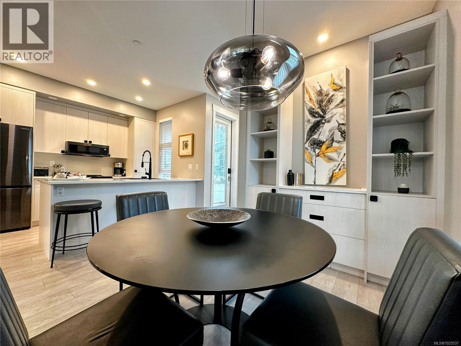 #7 1175 RESORT DR - 17