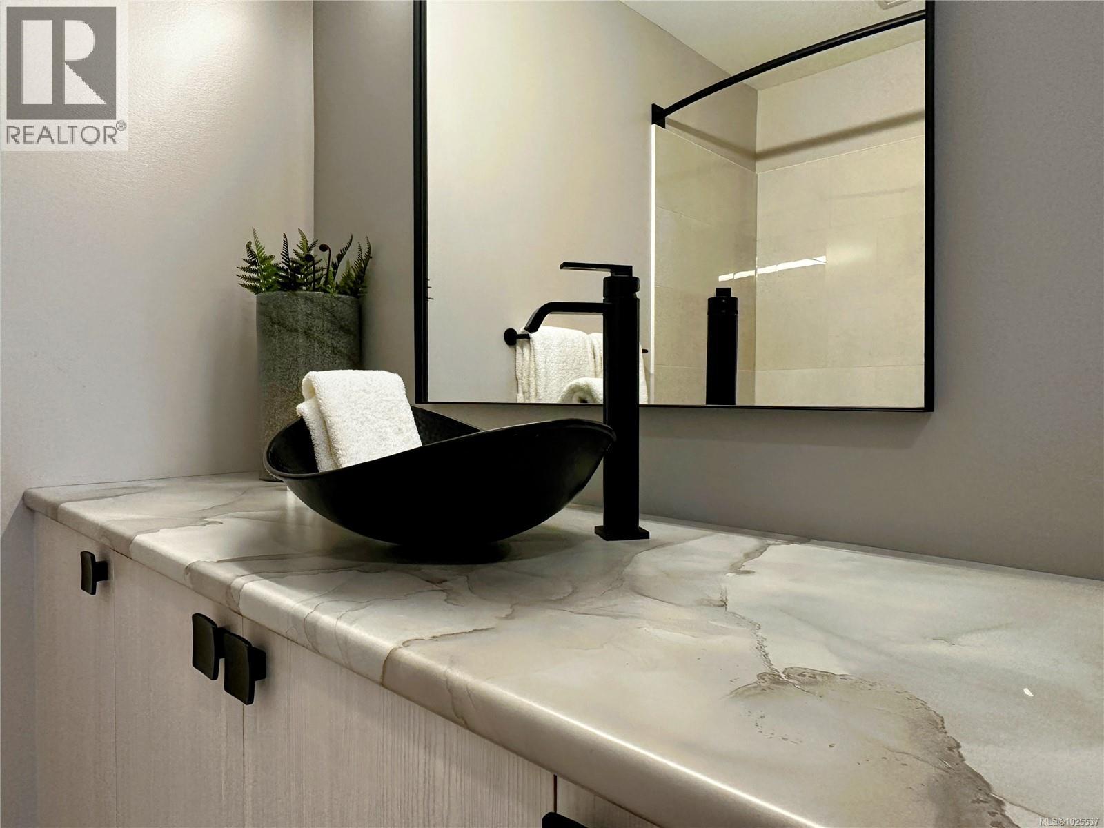 #7 1175 RESORT DR - 25