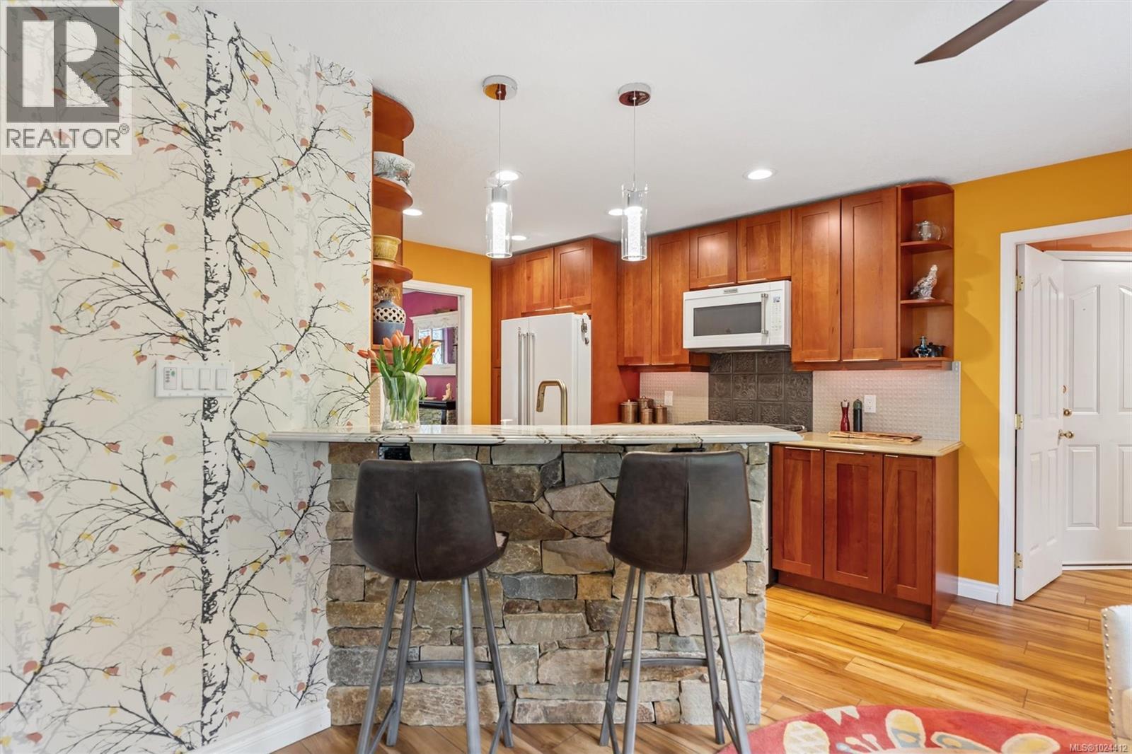 2440 Galland Rd, Shawnigan Lake