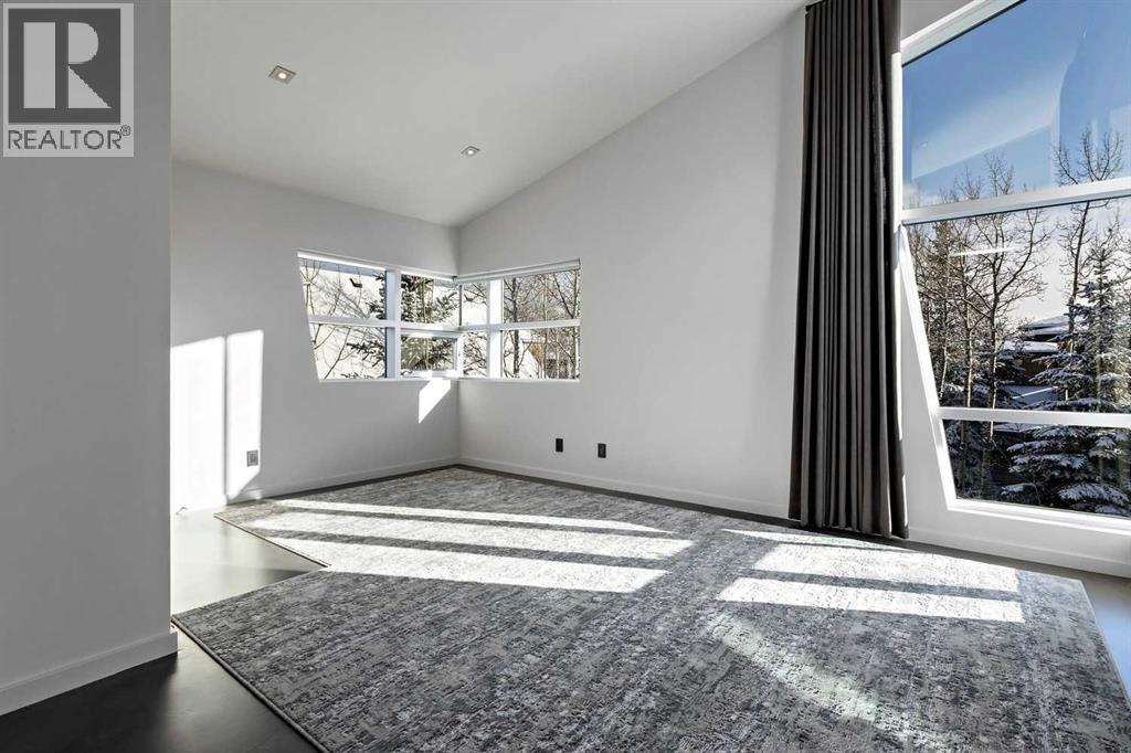 Single Family House for Sale in  Posthill Drive SW Springbank Hill Calgary 