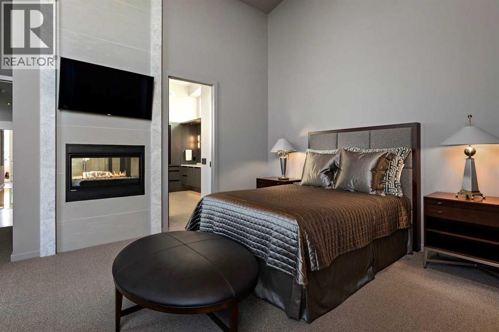 Single Family House for Sale in  Posthill Drive SW Springbank Hill Calgary 