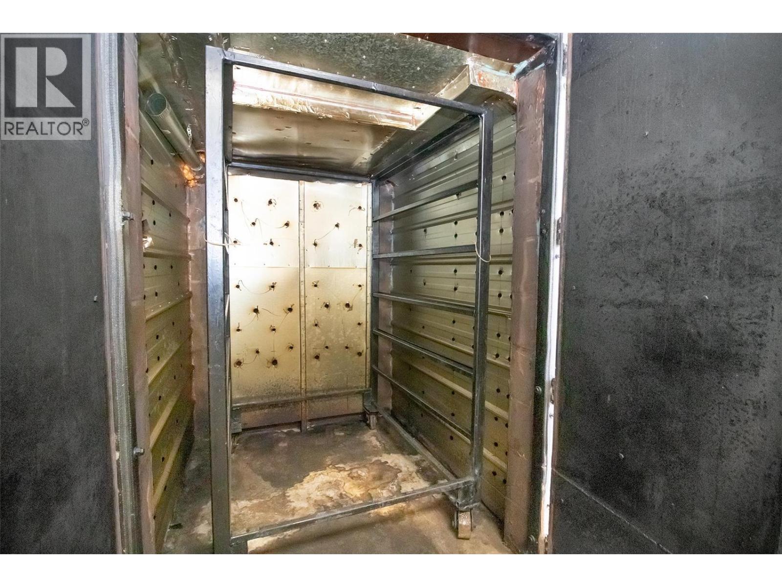  1542 Belgo Road, Kelowna