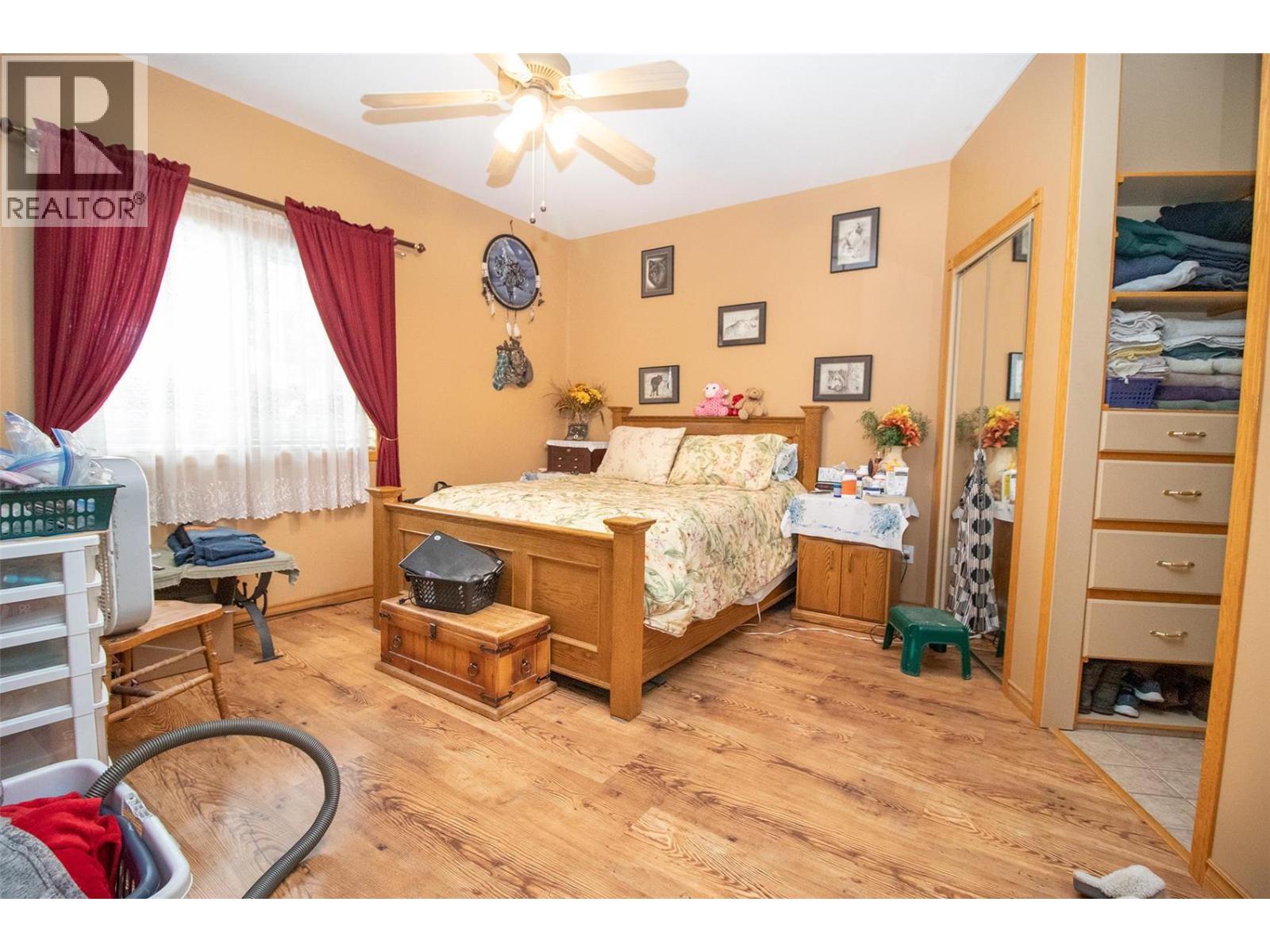  1542 Belgo Road, Kelowna