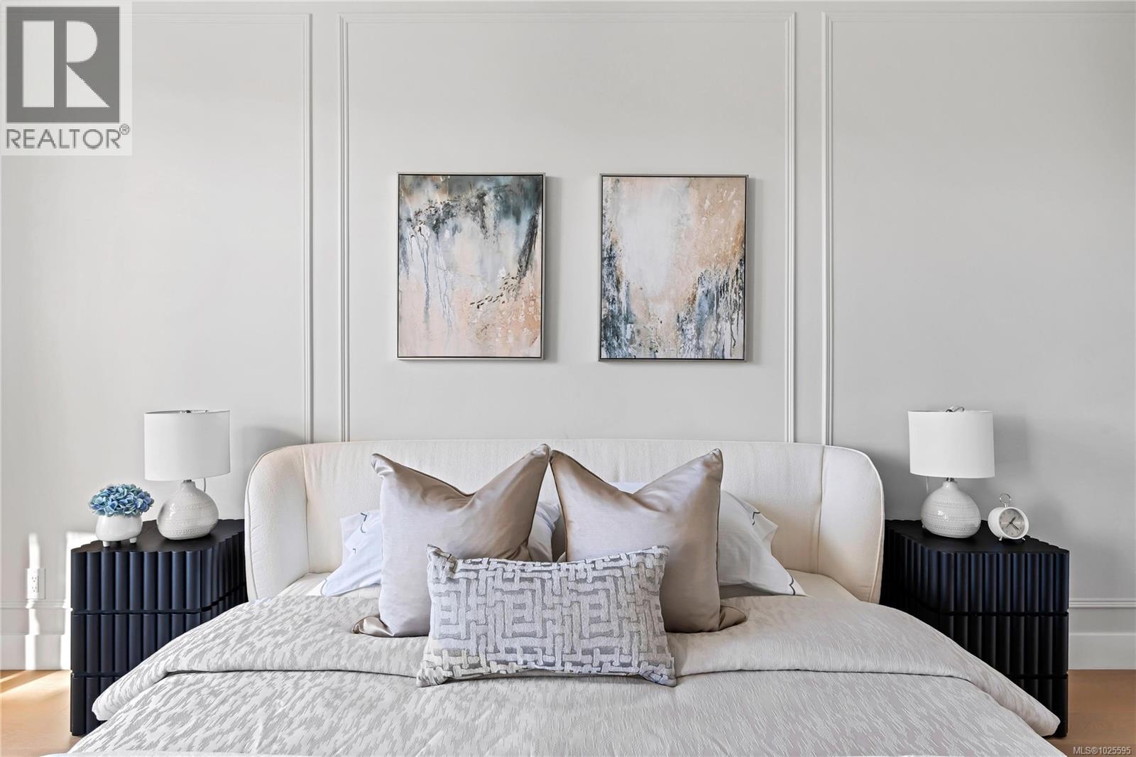 13 2590 Penrhyn Street, Saanich