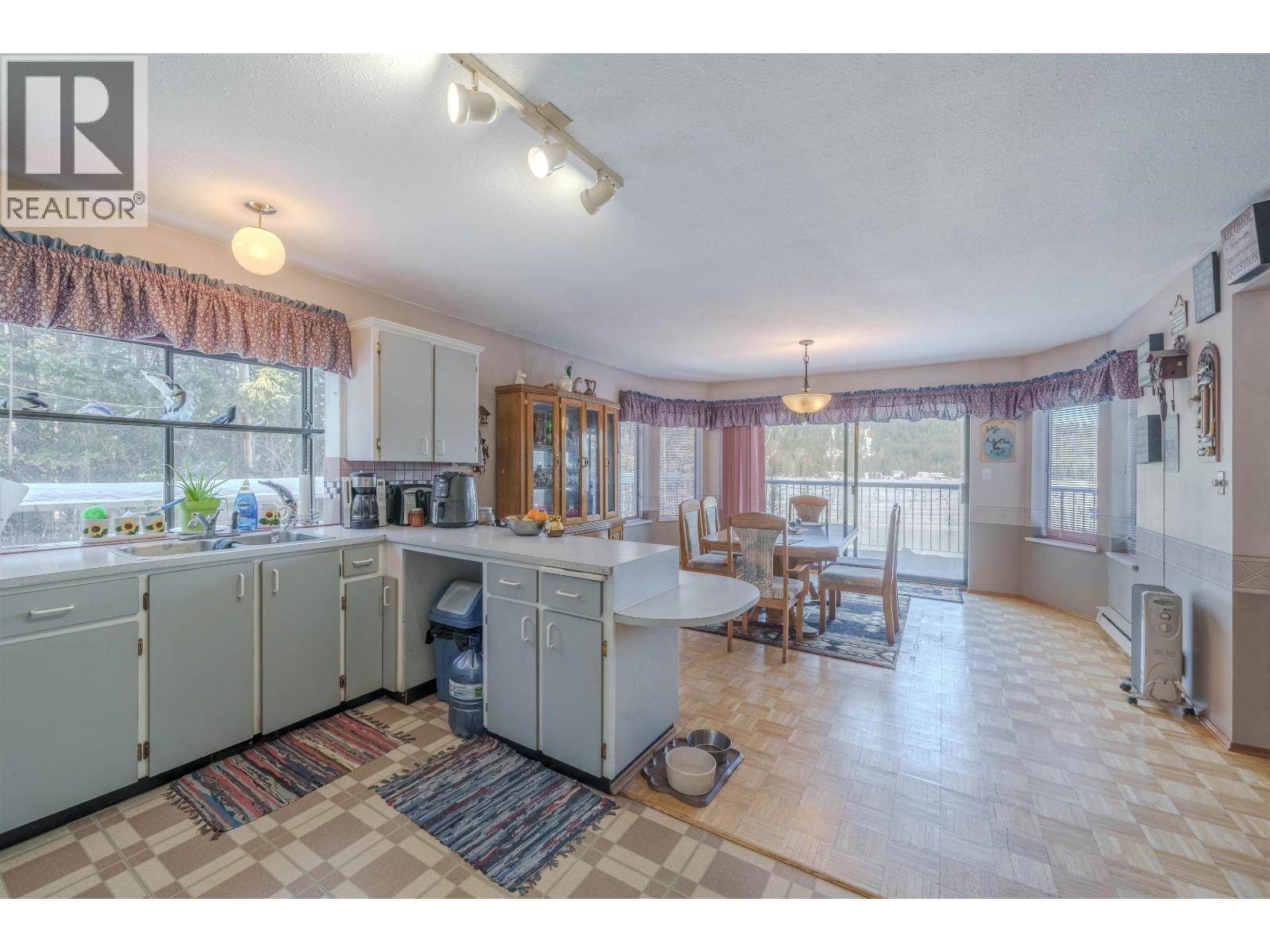 7607 BEAZELY ROAD - Photo 3 of 35, Deka Lake / Sulphurous / Hathaway Lakes, British Columbia