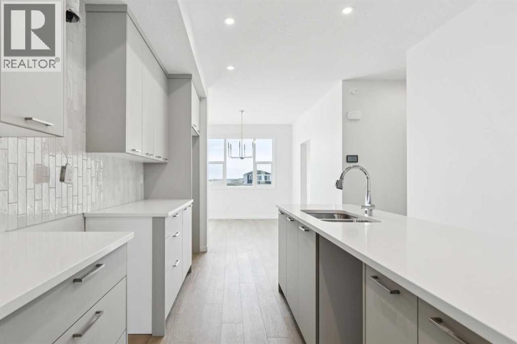 Single Family House for Sale in  Annette Villas NW Glacier Ridge Calgary 