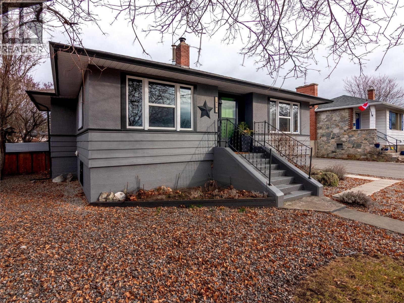 413 Conklin Avenue - 32
