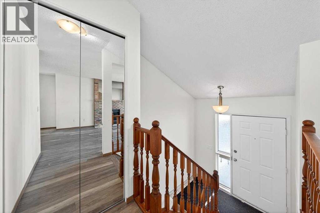 Single Family House Bi-level for Sale in  Falmere Way NE Falconridge Calgary 