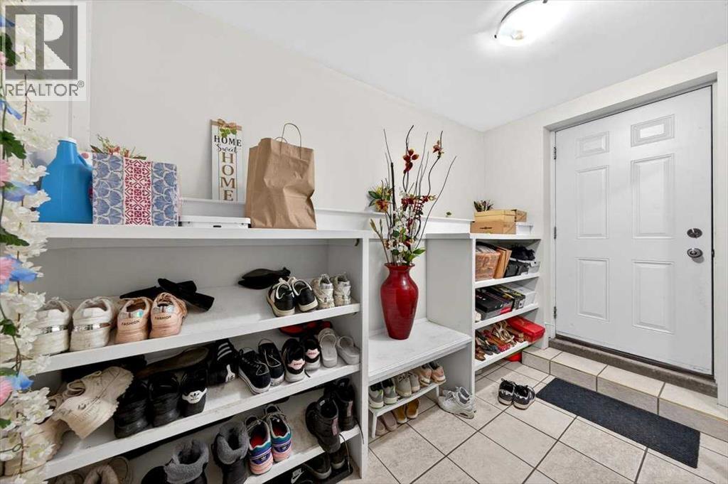 Single Family House Bi-level for Sale in  Falmere Way NE Falconridge Calgary 