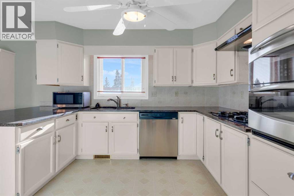 Single Family House for Sale in  Vandoos Villas NW Varsity Calgary 