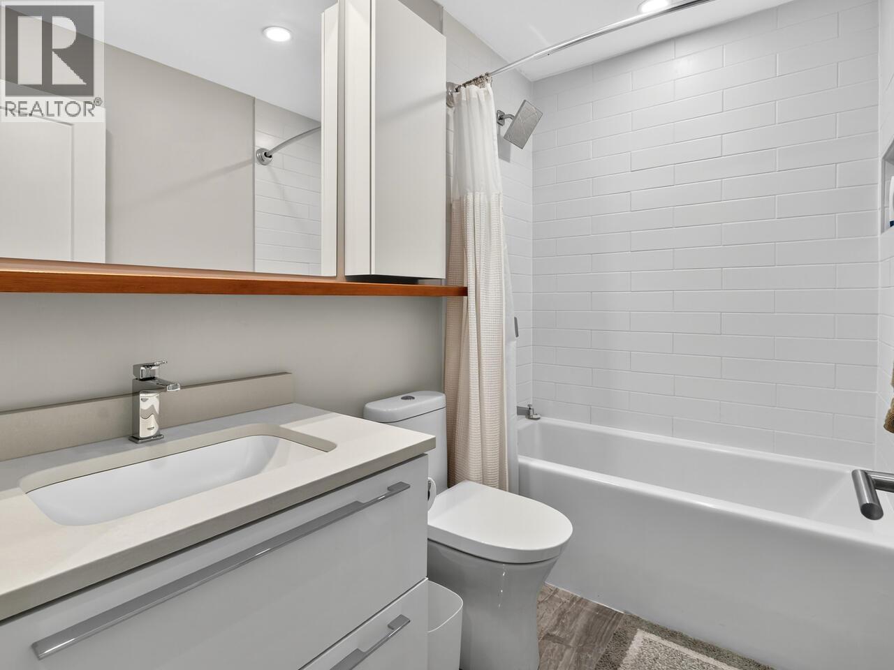 52 650 ROCHE POINT DRIVE, North Vancouver