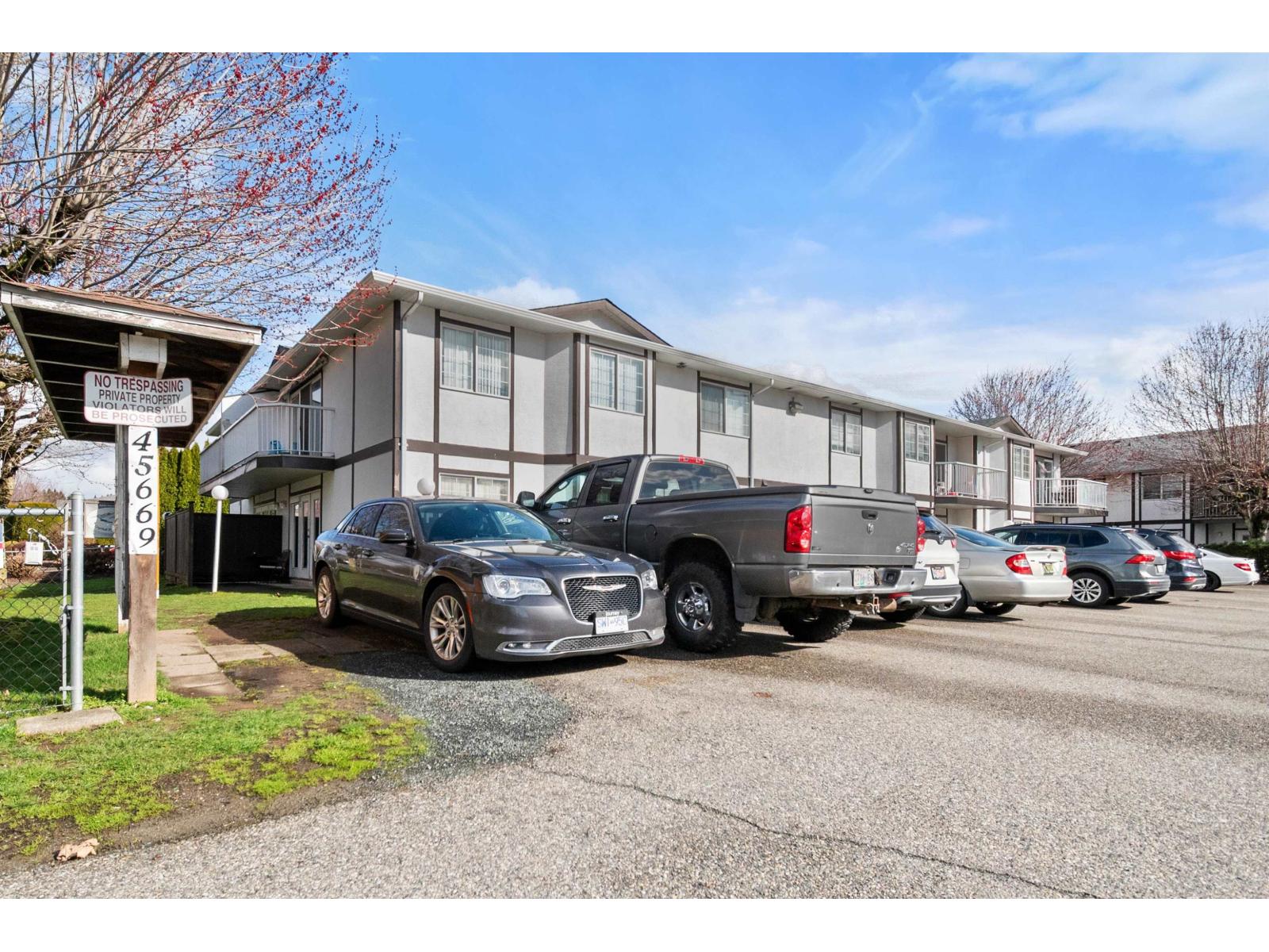 215 45669 MCINTOSH Drive - main photo