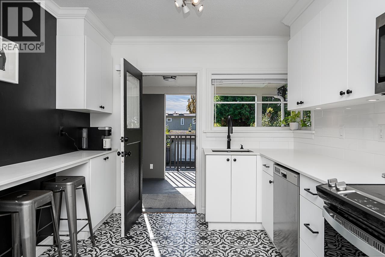 1258 JEFFERSON AVENUE, West Vancouver