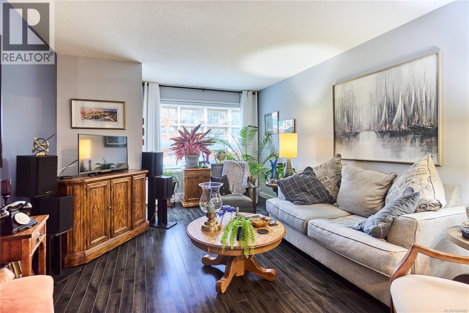 #105 100 Dawes St - 1