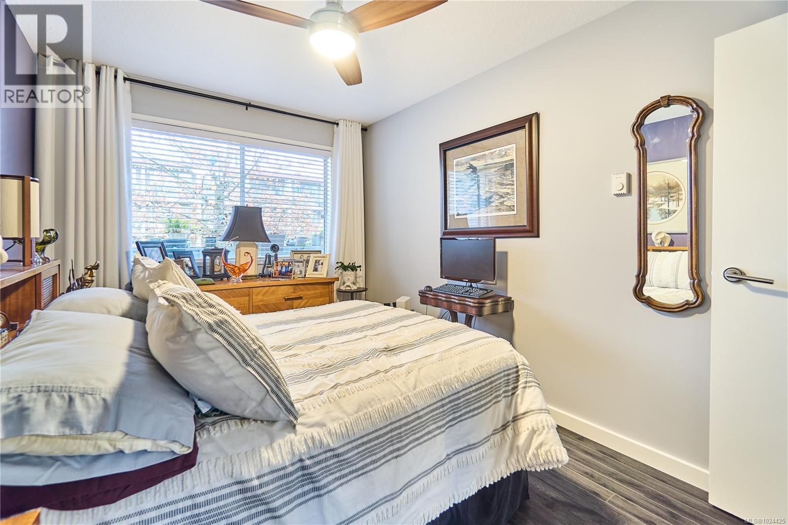 #105 100 Dawes St - 16