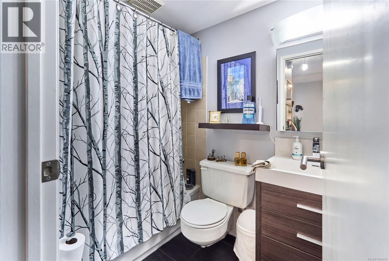 #105 100 Dawes St - 18