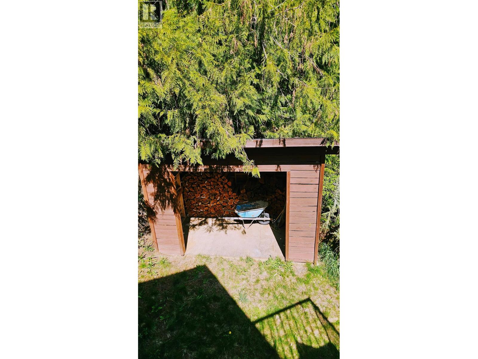 5949 Slocan River Road, Appledale