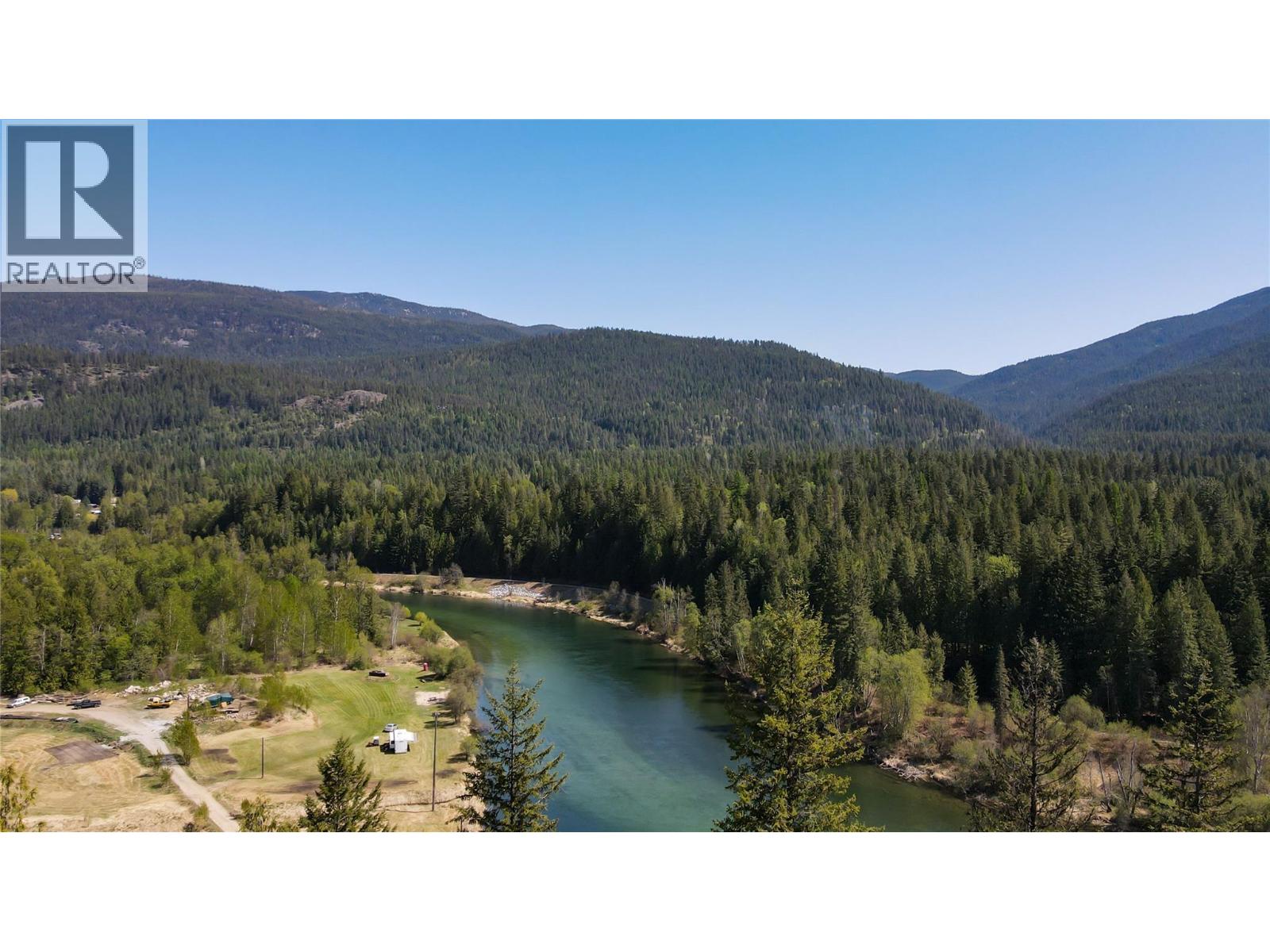 5949 Slocan River Road - 30