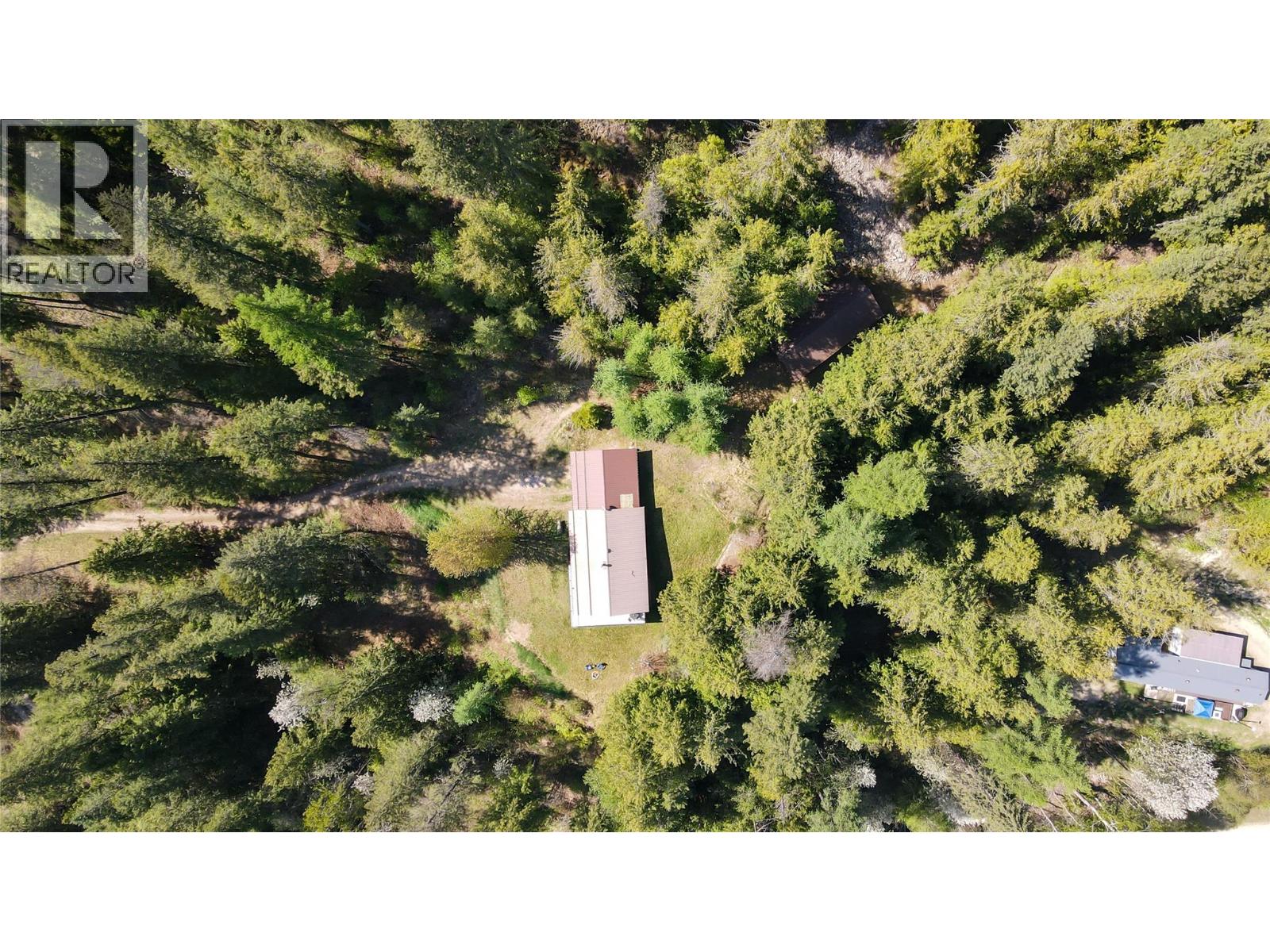 5949 Slocan River Road, Appledale